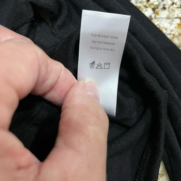 Naked wardrobe crop top nwot - Picture 5 of 6